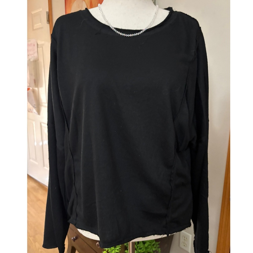Z Avenue USA Black Long Sleeve Top Crochet Lace Back Raw Edge D4638 NEW